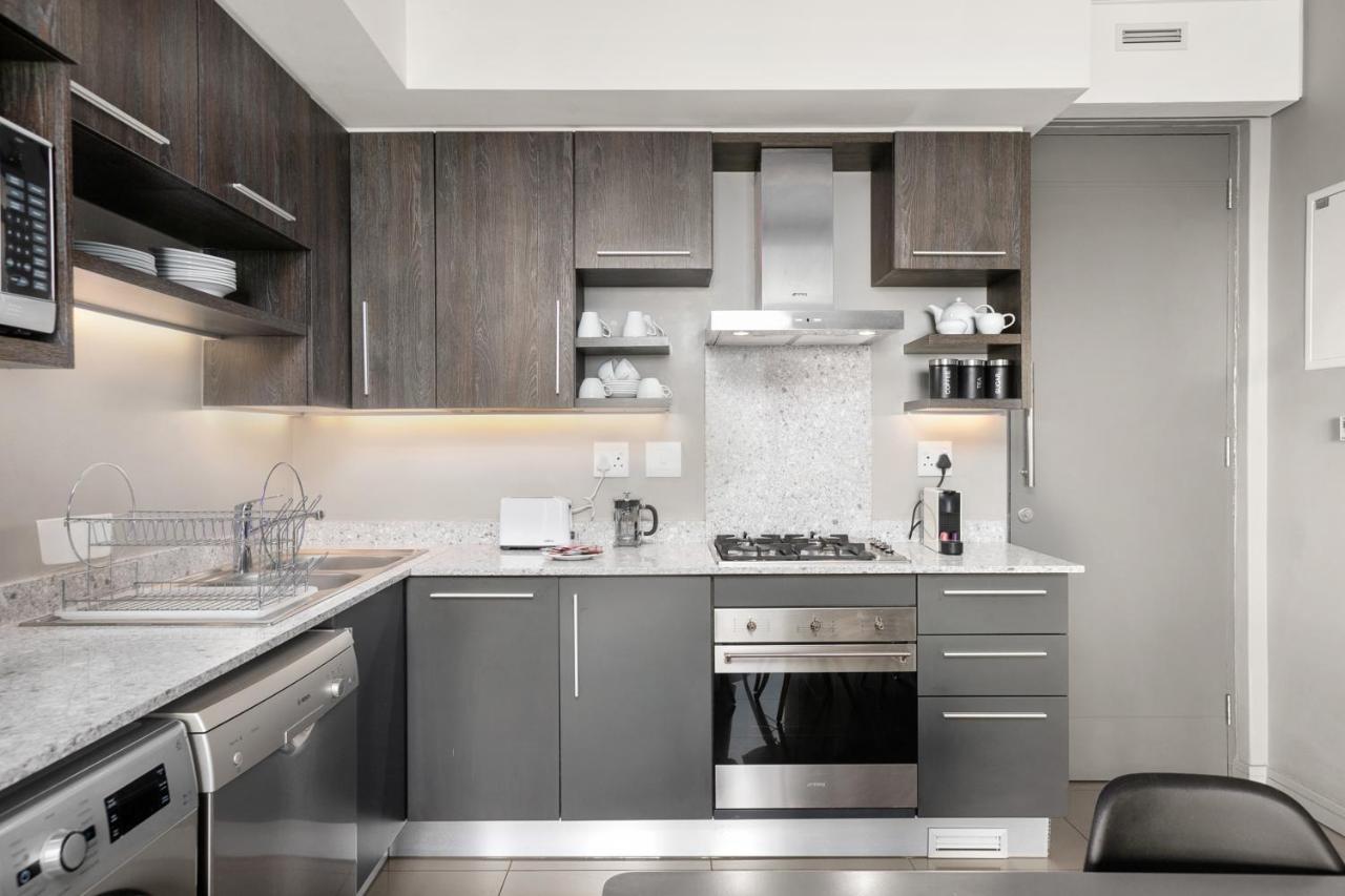 The Tyrwhitt Rosebank Apartments (Adults Only) Johannesburg Kültér fotó