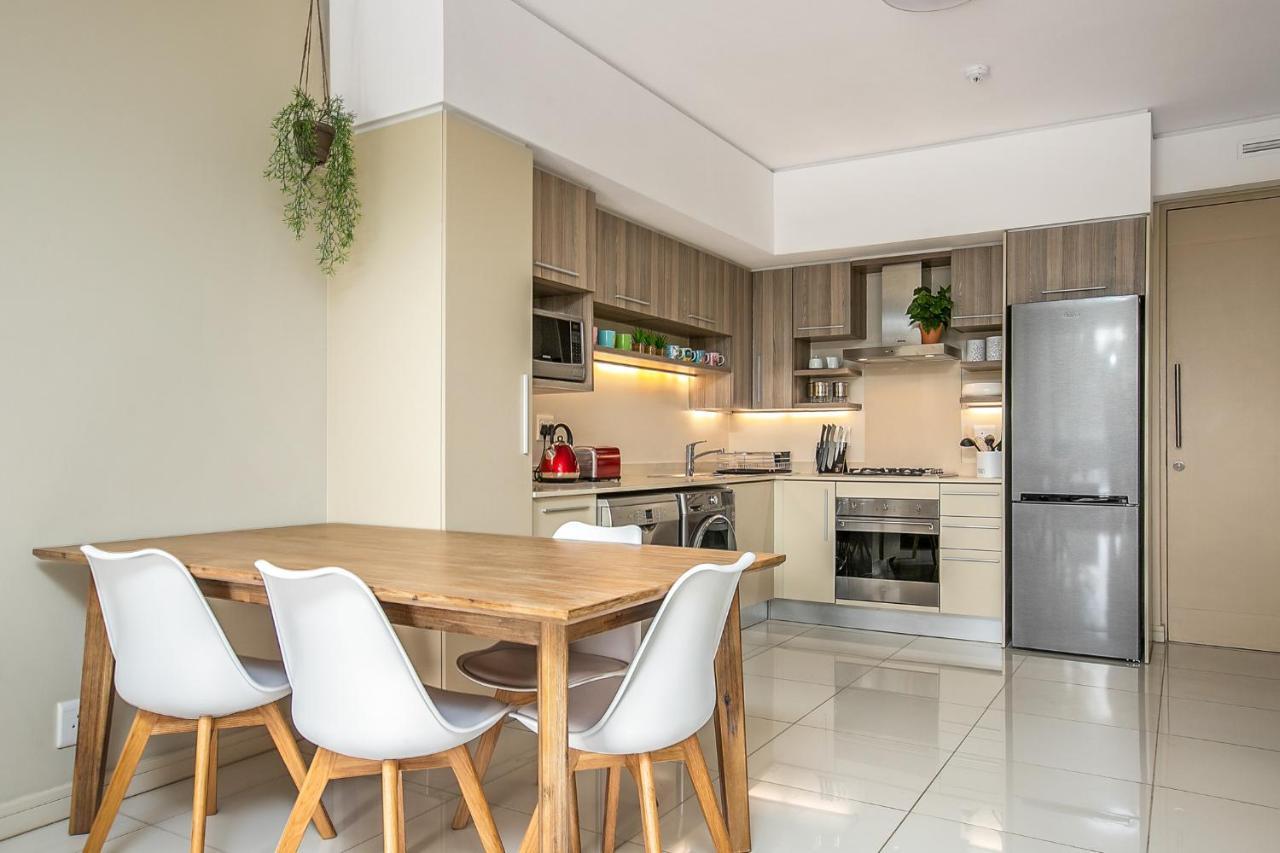 The Tyrwhitt Rosebank Apartments (Adults Only) Johannesburg Kültér fotó
